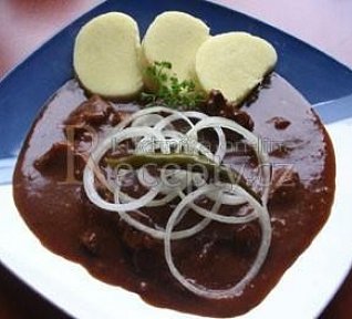 Hovězí guláš v tlakáči