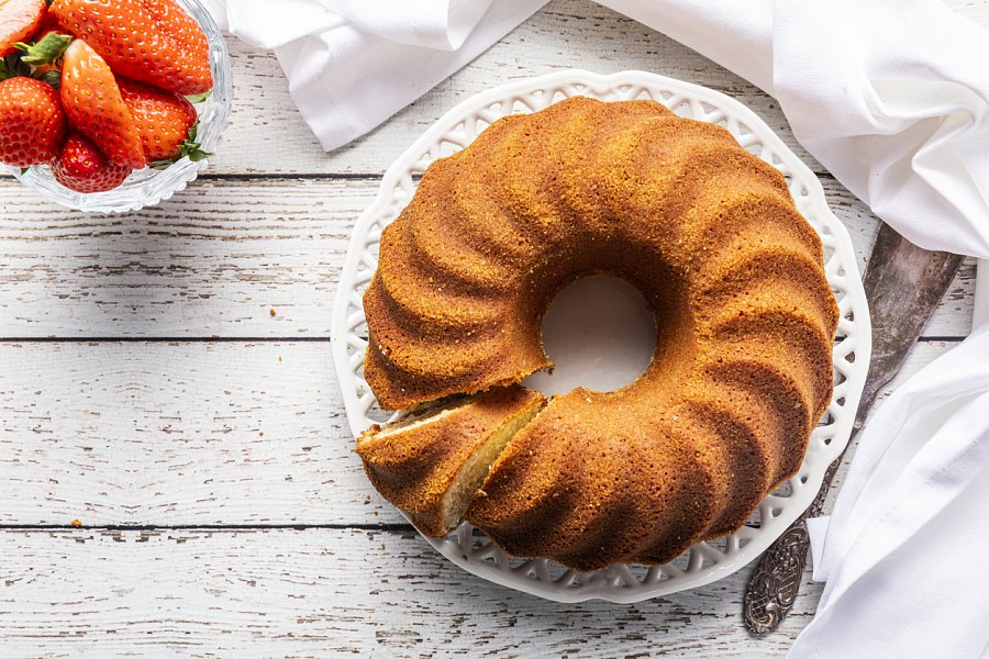 Křehká třená bábovka