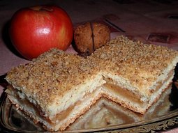 Jablečný víkendový koláč - vláčný