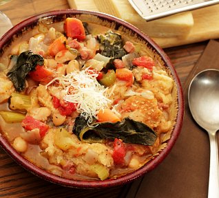 Toskánská chlebová polévka ribollita