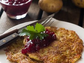 Bramboráky s červenou řepou