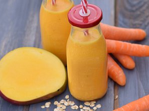 Mrkvové smoothie s jogurtem