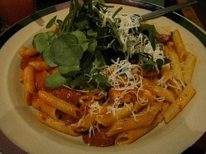 Kuřecí penne romana Kuřecí penne romana