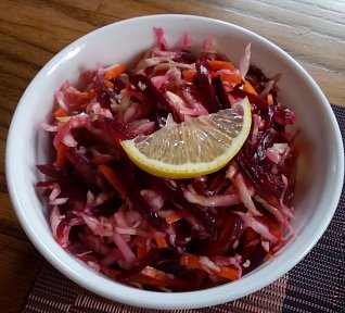 Zelný salát s citronovo-medovou zálivkou