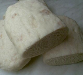 Levný houskový knedlík