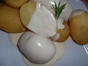 Bylinková bešamelová omáčka (přeliv) Bylinková bešamelová omáčka (přeliv)