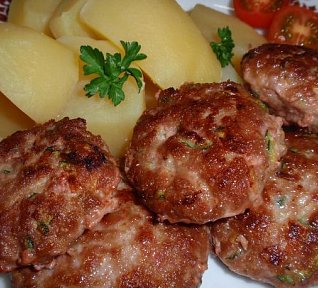 Cuketové karbanátky (sekaná)