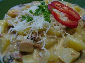 Bramborový guláš se smetanou