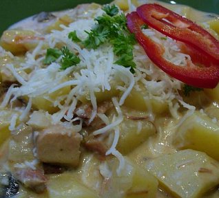 Bramborový guláš se smetanou