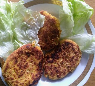 Cizrnové karbanátky s mrkví a sýrem