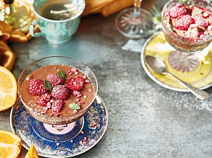 Čokoládová pěna s malinami