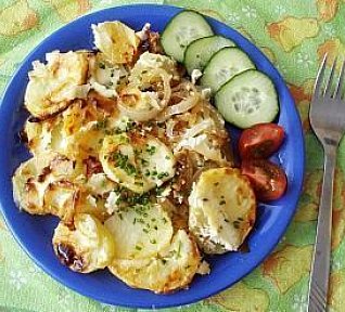 Pečené brambory s cibulí