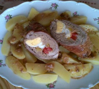 Rolády (závitky) s vinnou klobásou