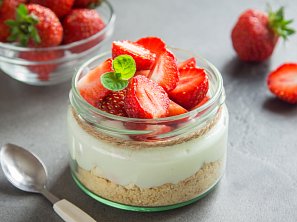 Jahodový cheesecake do skleničky