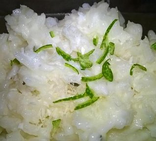 Limetková mléčná rýže s kokosem