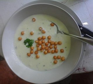 Krémová česneková polévka