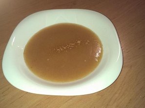 Studená polévka z jablek