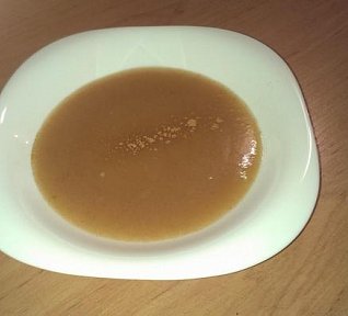 Studená polévka z jablek