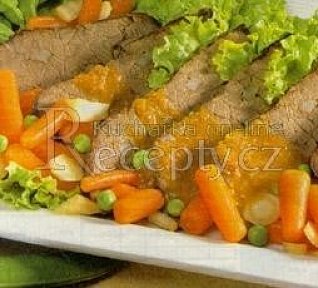 Hovězí maso na zelenině