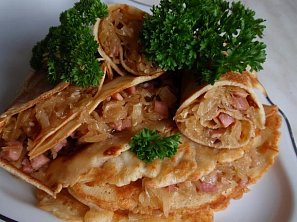 Palačinky se zelnou směsí