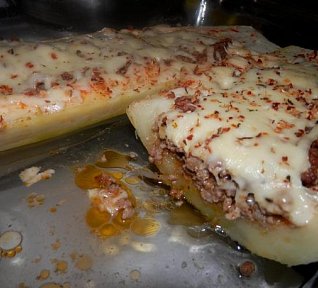 Zapečená cuketa s mletým masem