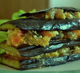 Lilek s tofu a rajčaty