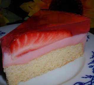 Jahodový dort s želatinou