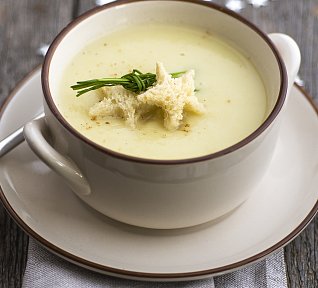 Rybí polévka se smetanou