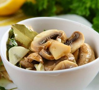 TAPAS: nakládané žampióny