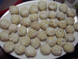 Babiččiny rozinkové sušenky s mandlemi a kandovaným ovocem