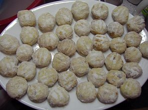 Babiččiny rozinkové sušenky s mandlemi a kandovaným ovocem