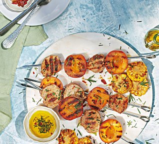 Grilovaná vepřová panenka s meruňkami a kukuřicí