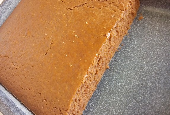 Kakaový koláč z kefíru (podmáslí) á la perník