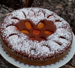 Cuketový perník s ovocem