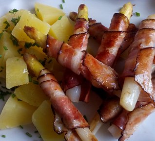 Chřest ve slanině - smažený, pečený i na gril