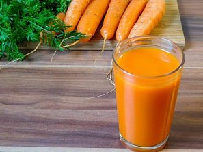 Horké zázvorové smoothie s mrkví Horké zázvorové smoothie s mrkví
