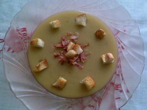 Hrachová, čočková, fazolová se slaninou - polévka