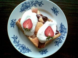 Teplý ovocný koláč