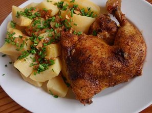 Česnekové kořeněné kuře (králík) Česnekové kořeněné kuře (králík)