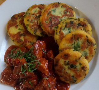 Bramborové placky s medvědím česnekem