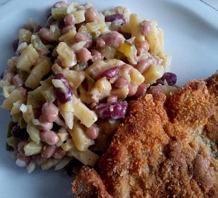 Bramborovo-fazolový salát