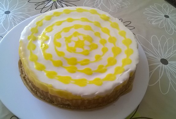 Lemon Pie Vanilla Cheesecake
