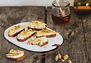 Hruškové crostini
