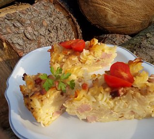 Smetanové květákové těstoviny se šunkou