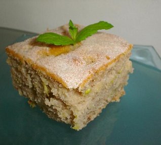 Hrnečková cuketová buchta