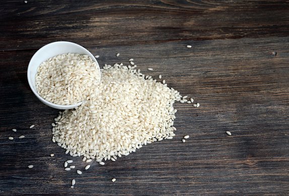 Rýžový nákyp se skořicí a švestkami