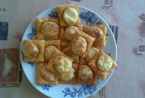 Sýrové koláčky z listového těsta