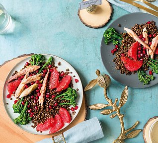 Čočka s uzenou makrelou a grepem