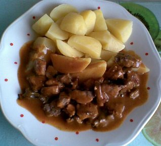 Maso s paprikovou omáčkou