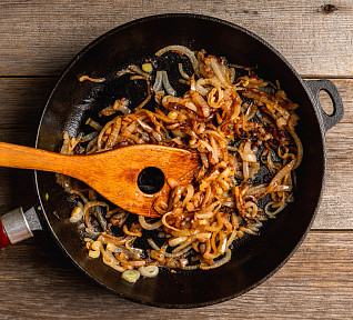 Karamelizovaná cibule